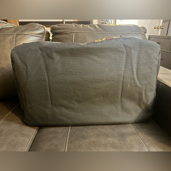 Patagonia Black Hole 55L duffel backpack- Joy/ Pitch Blue - Picture 6 of 10